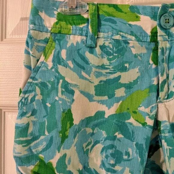 Lilly Pulitzer | Blue &‎ Green Floral, The Callahan Short | Size 0 XS - Picture 4 of 9
